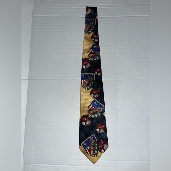 Silk Golf Tie - Picture 1 of 5